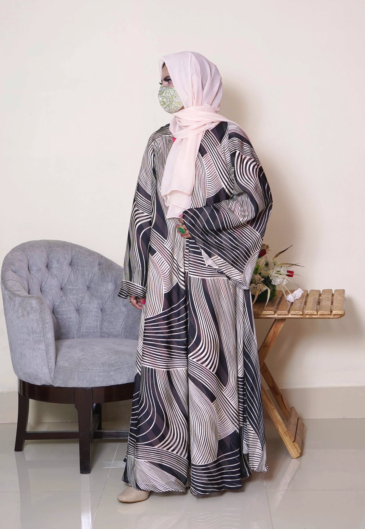 Zig Zag Abaya